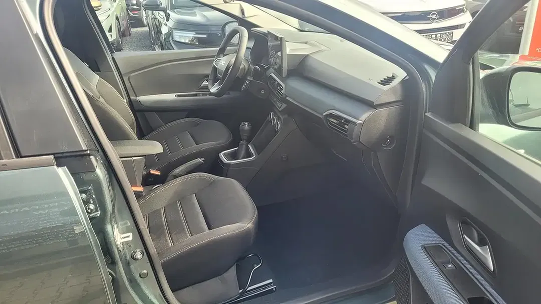 Dacia Sandero - Thumbnail 10