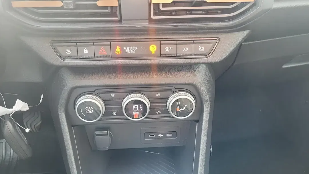 Dacia Sandero - Thumbnail 11