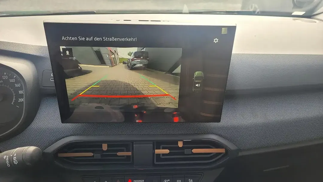 Dacia Sandero - Thumbnail 13