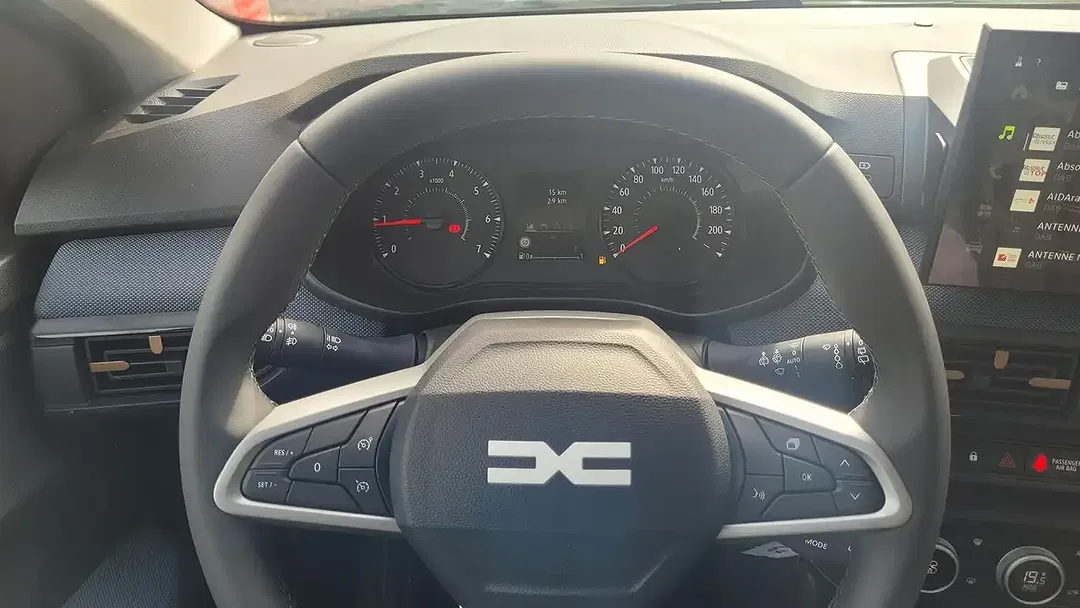 Dacia Sandero - Thumbnail 15