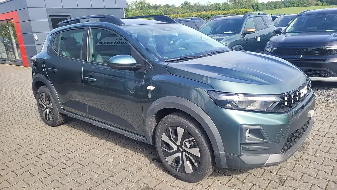 Dacia Sandero - Thumbnail 3