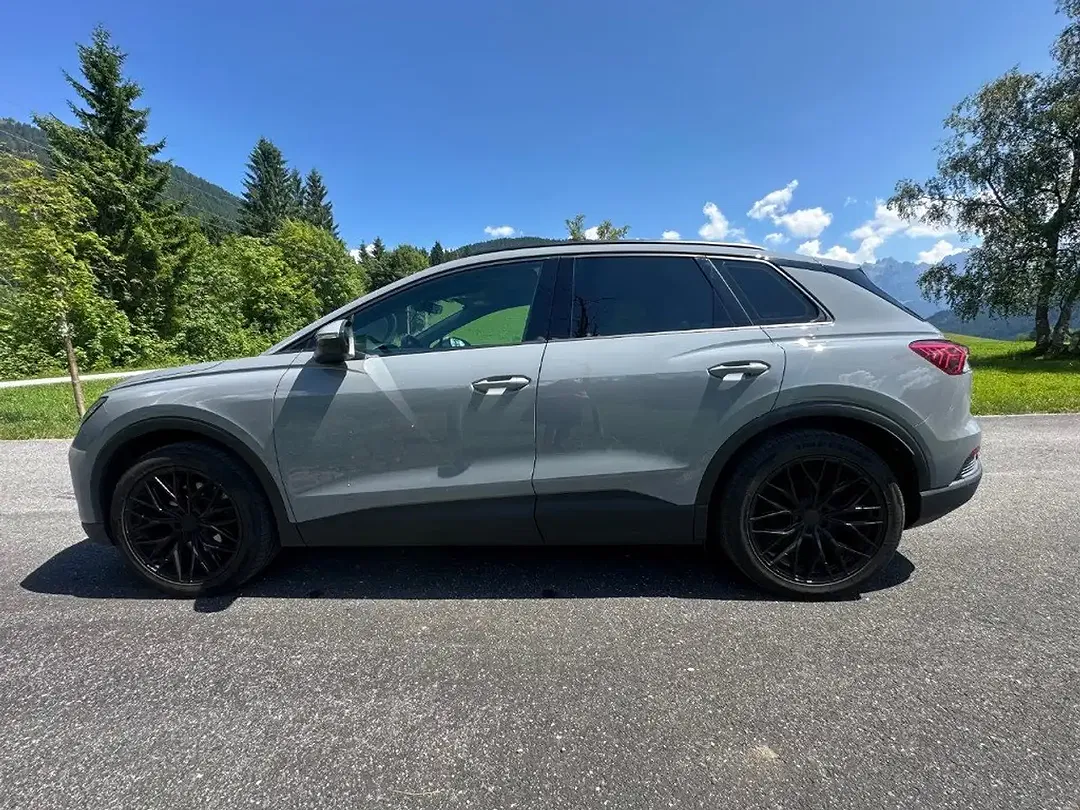 Audi e-tron - Thumbnail 8