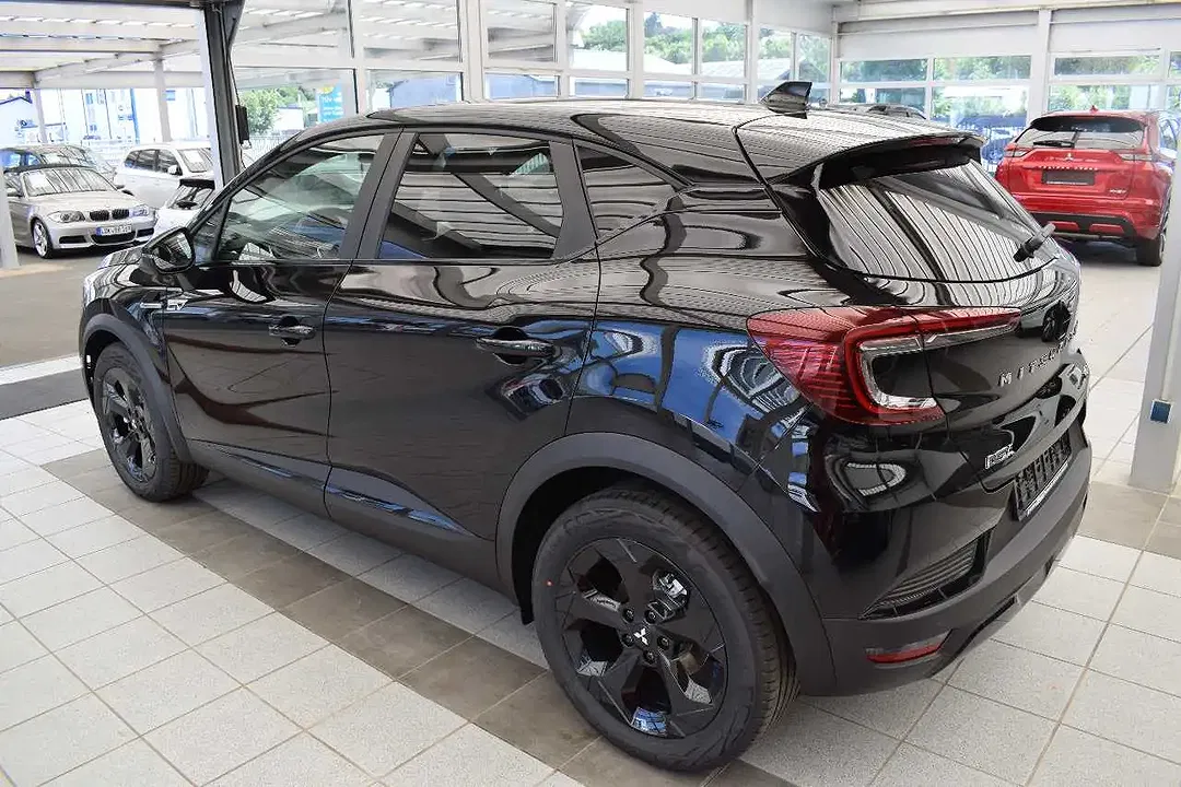 Mitsubishi ASX - Thumbnail 2