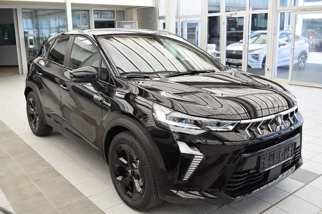 Mitsubishi ASX - Thumbnail 3