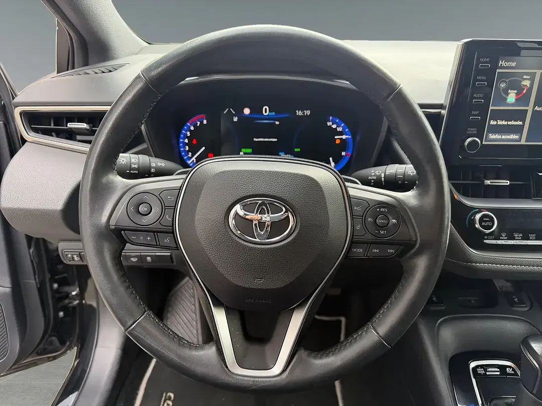 Toyota Corolla - Thumbnail 12