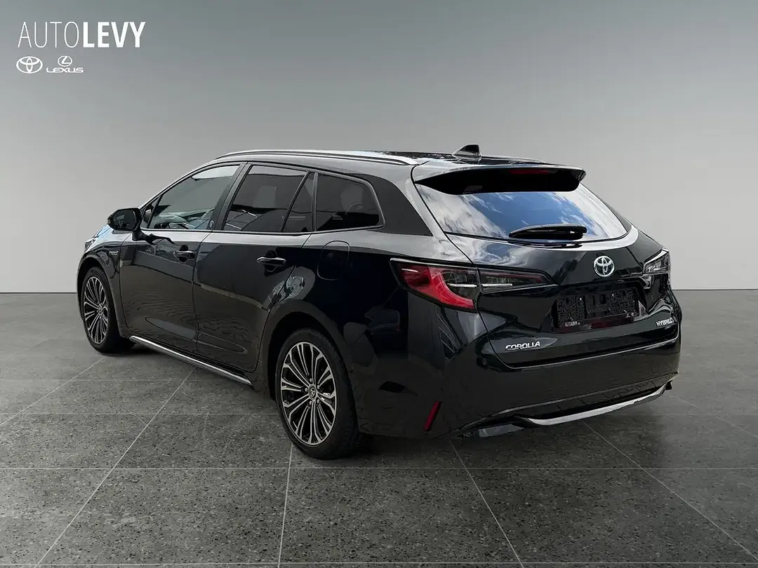 Toyota Corolla - Thumbnail 3