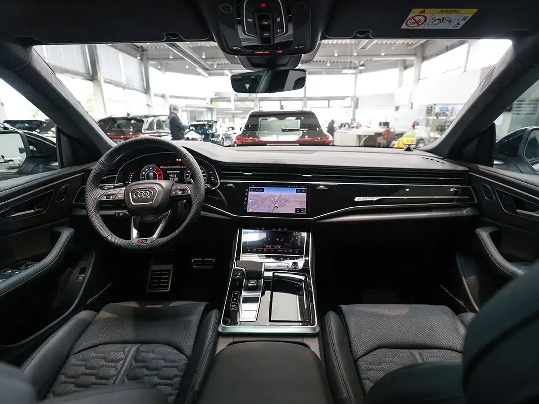 Audi RS Q8 - Thumbnail 7