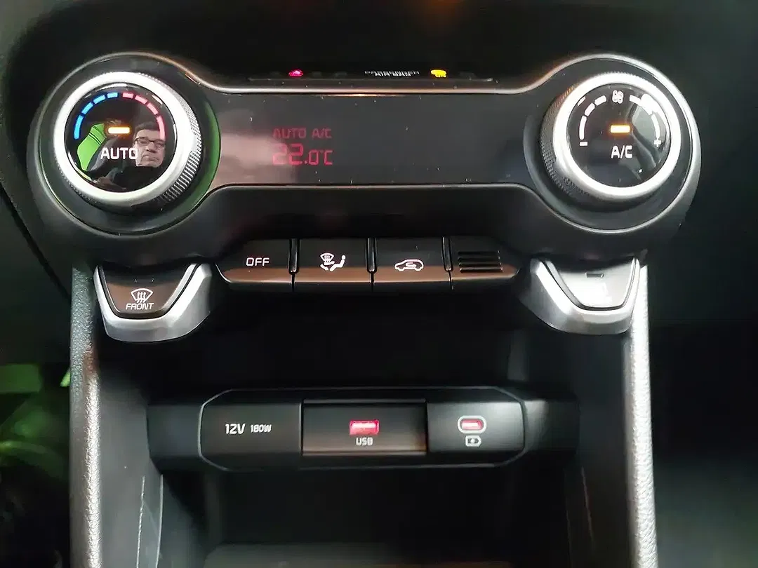 Kia Picanto - Thumbnail 11