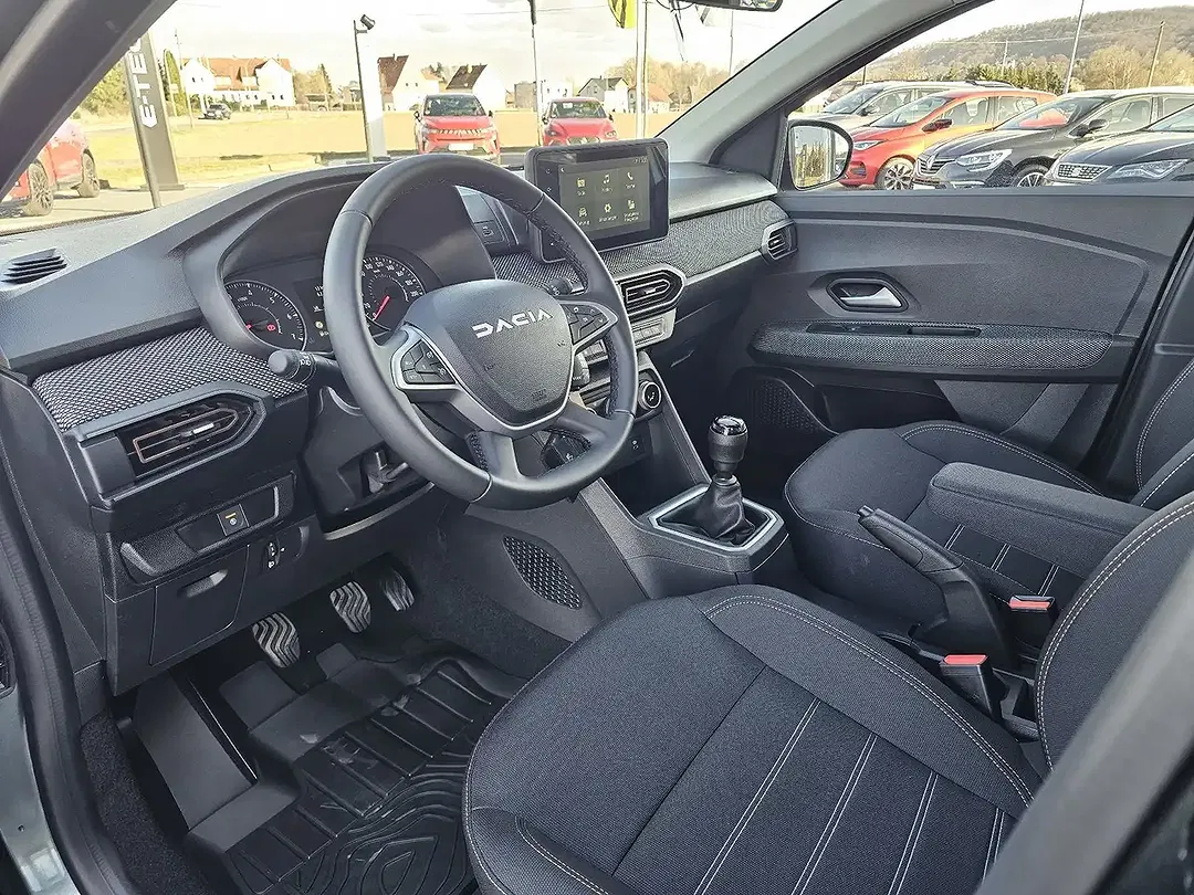 Dacia Sandero - Thumbnail 12