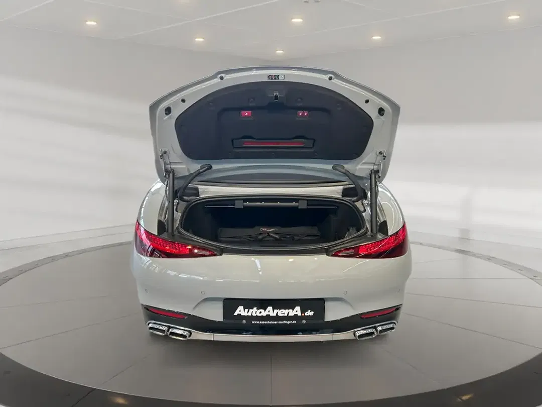 Mercedes-Benz SL 63 AMG - Thumbnail 12