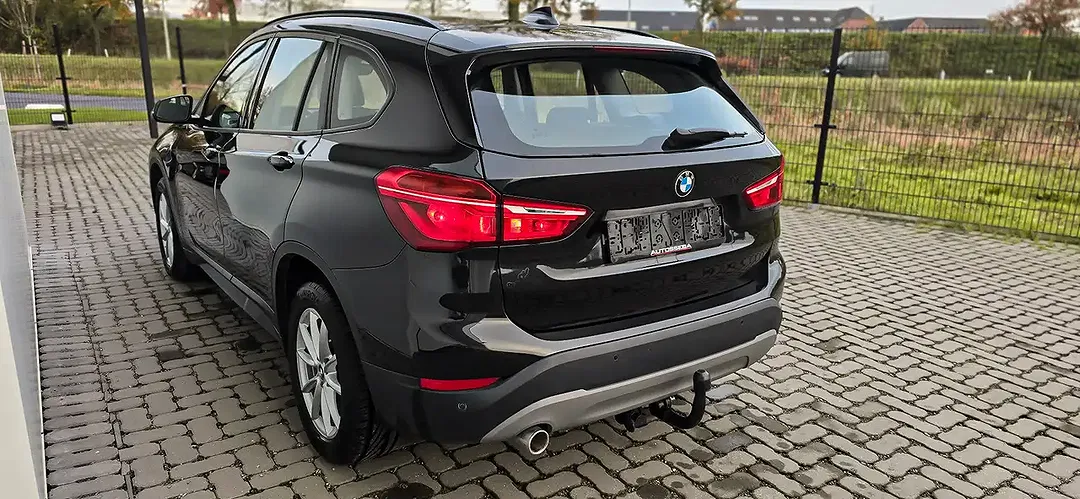 BMW X1 - Thumbnail 3