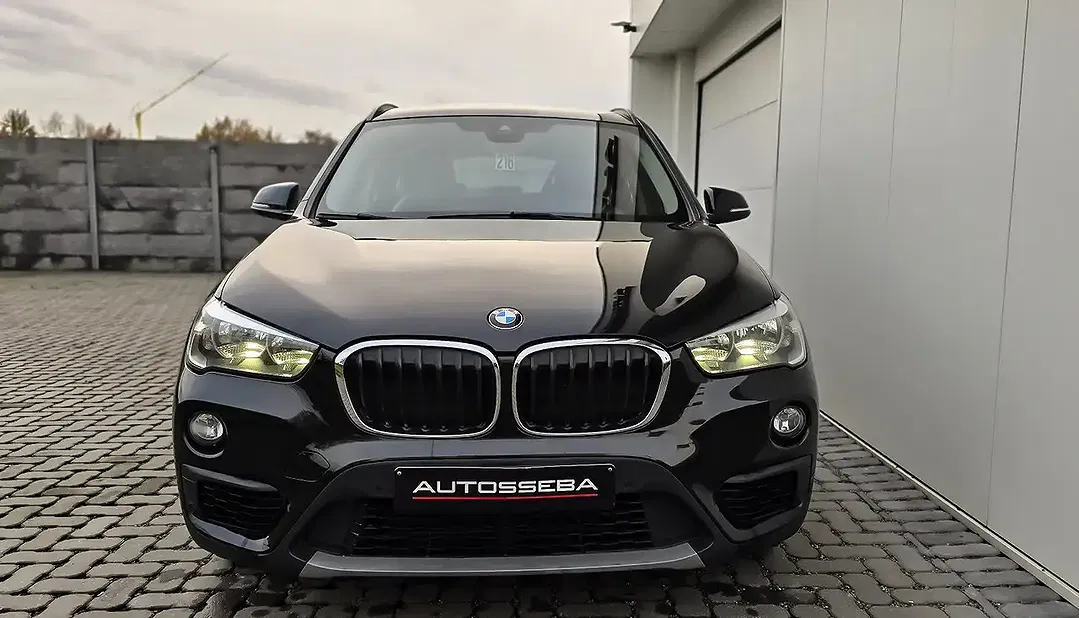 BMW X1 - Thumbnail 4