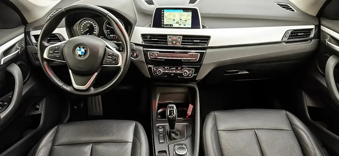 BMW X1 - Thumbnail 6