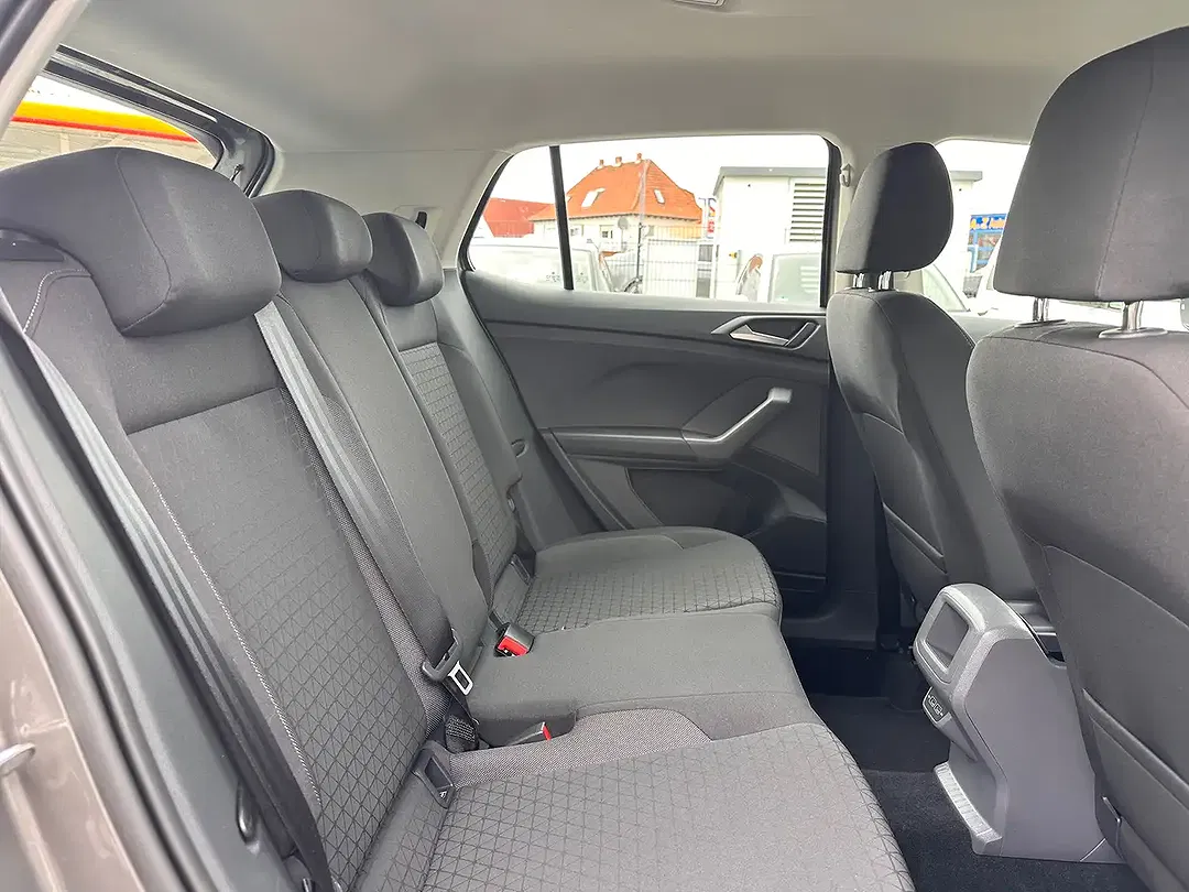 Volkswagen T-Cross - Thumbnail 10