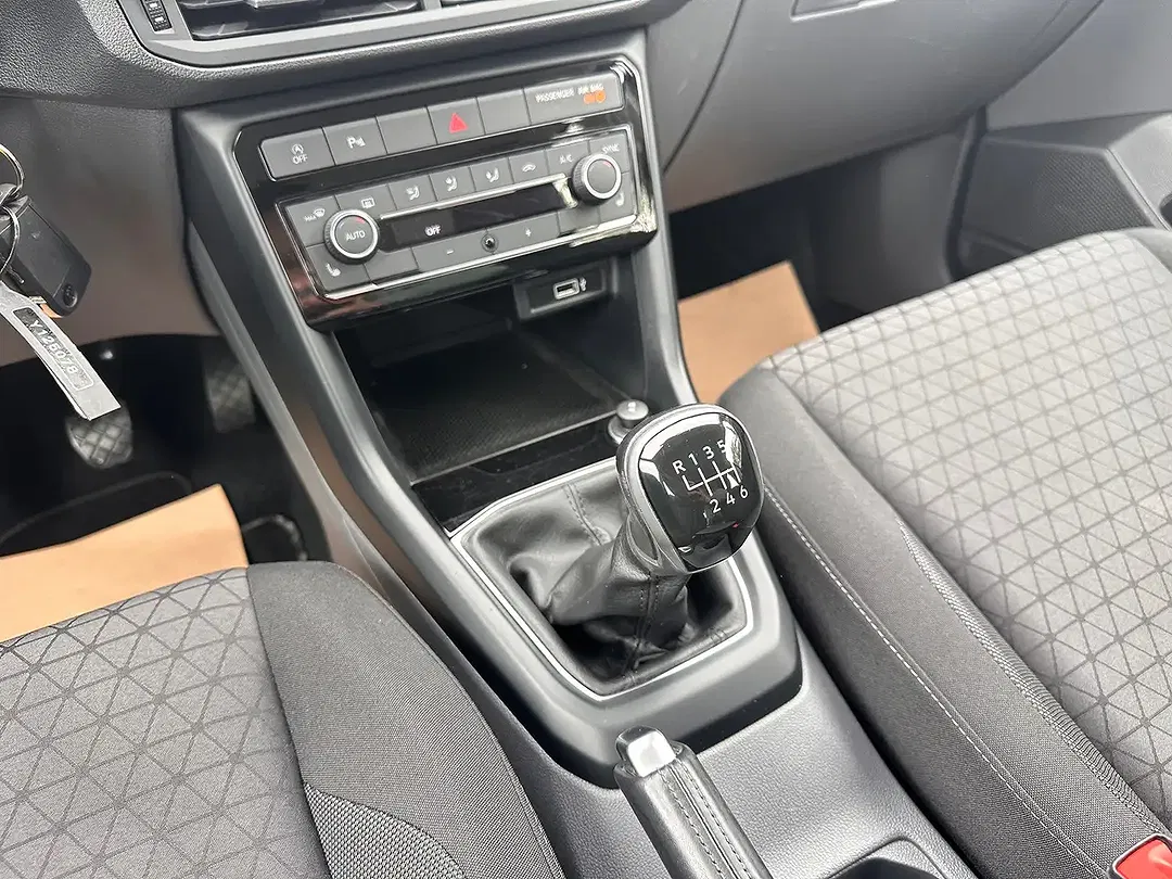 Volkswagen T-Cross - Thumbnail 14