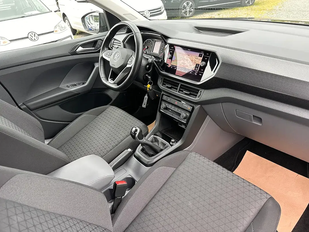 Volkswagen T-Cross - Thumbnail 8