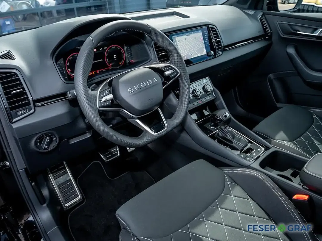 Skoda Karoq - Thumbnail 3