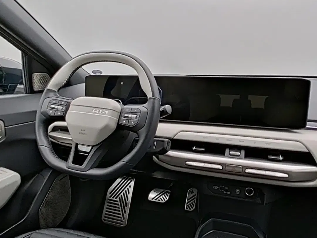 Kia EV4 - Thumbnail 8
