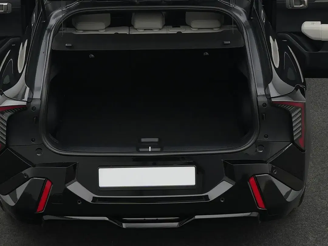 Kia EV4 - Thumbnail 3