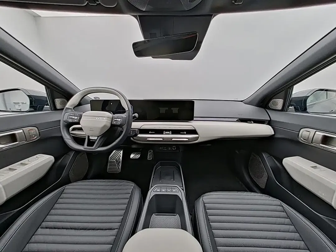 Kia EV4 - Thumbnail 6