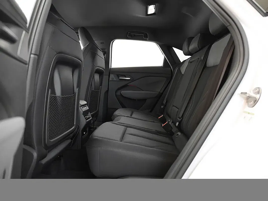 Audi Q3 - Thumbnail 13