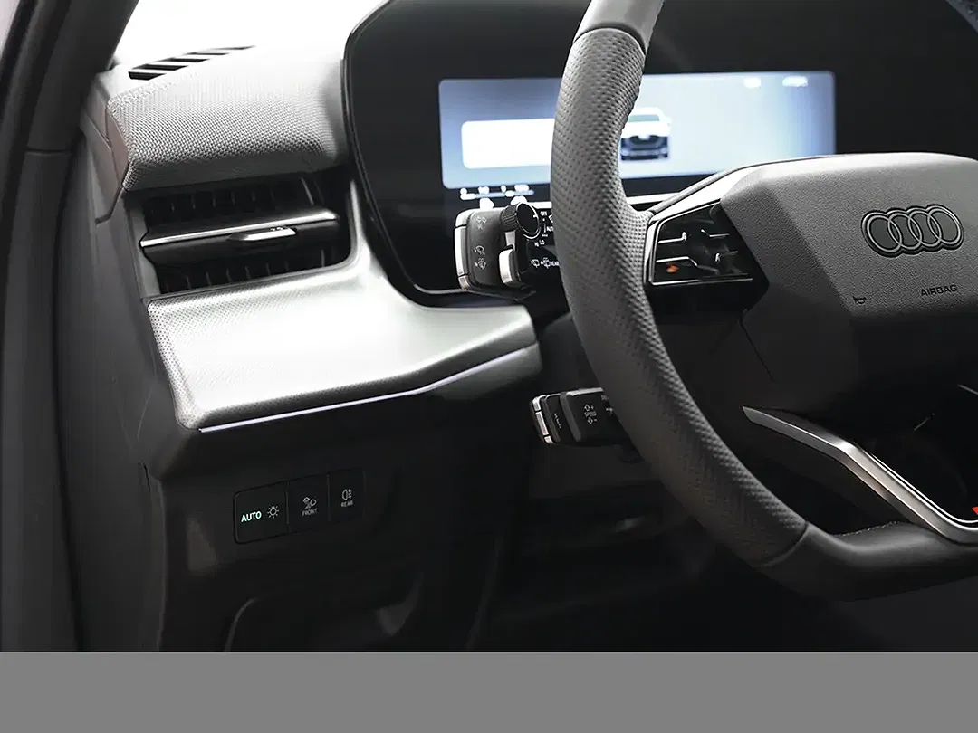 Audi Q3 - Thumbnail 9