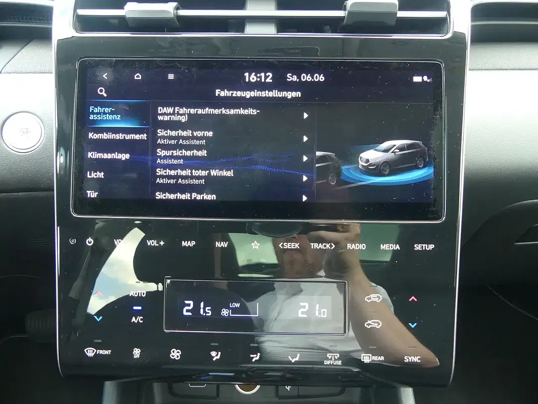 Hyundai TUCSON - Thumbnail 12