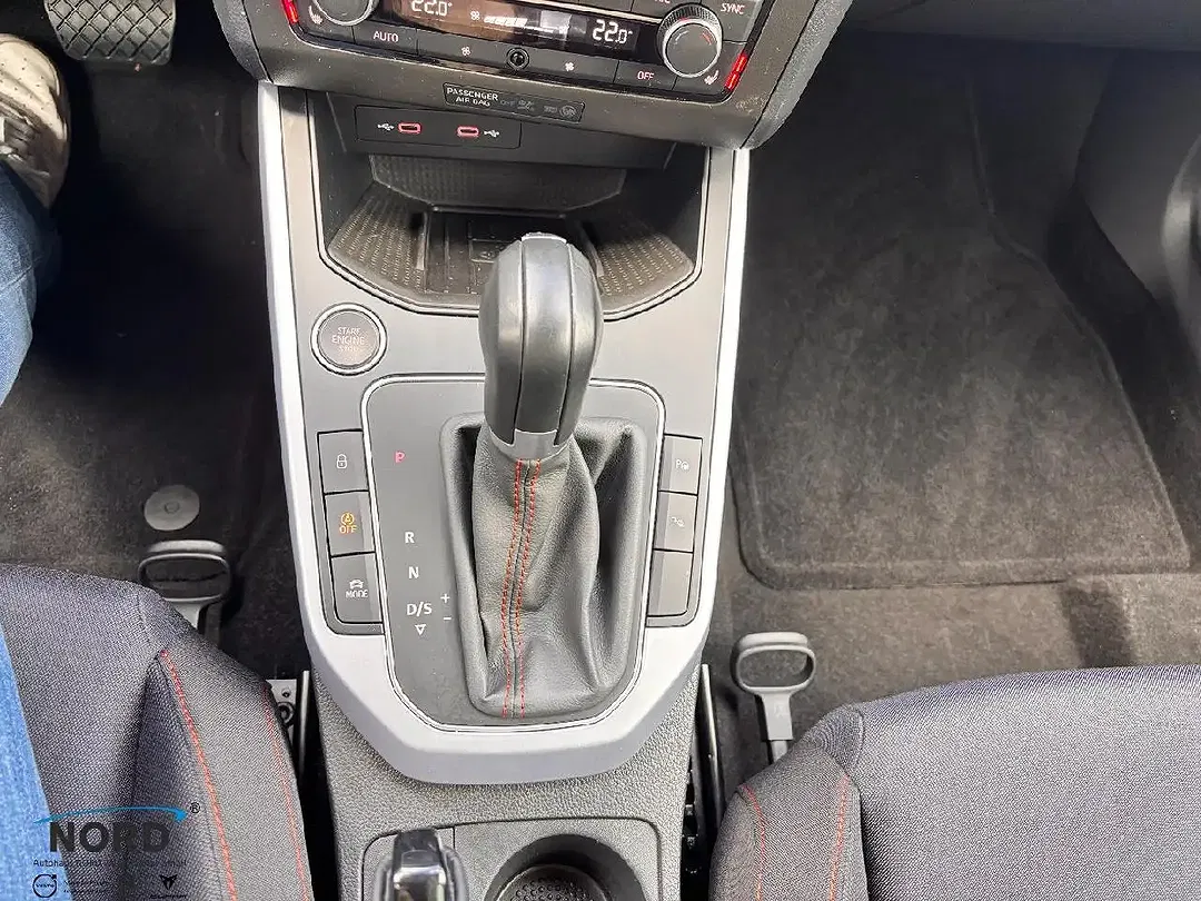SEAT Arona - Thumbnail 10