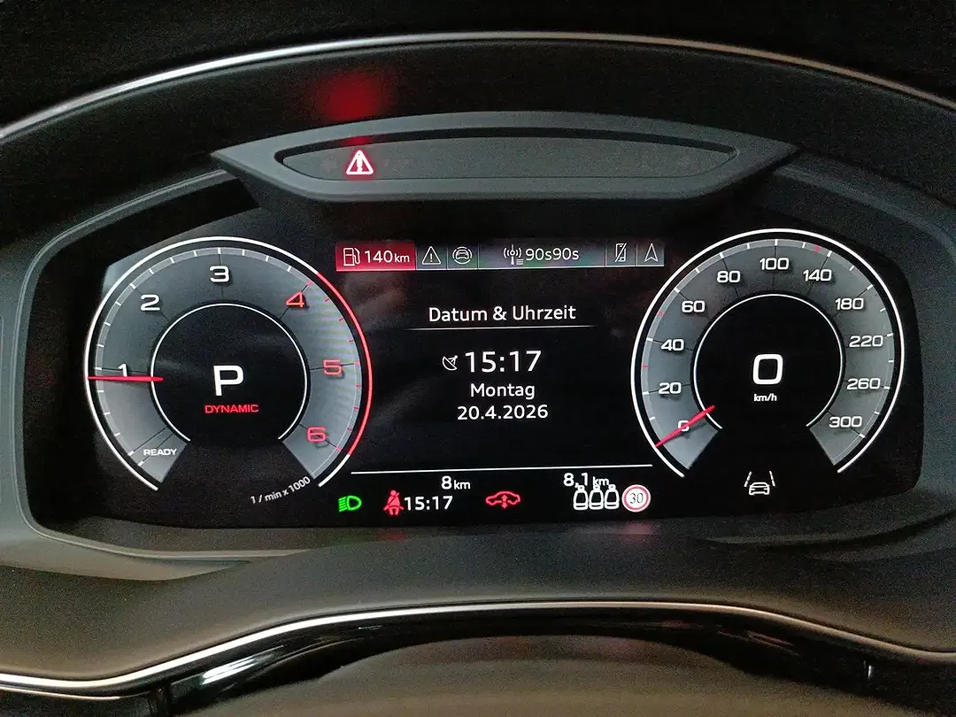 Audi Q7 - Thumbnail 11