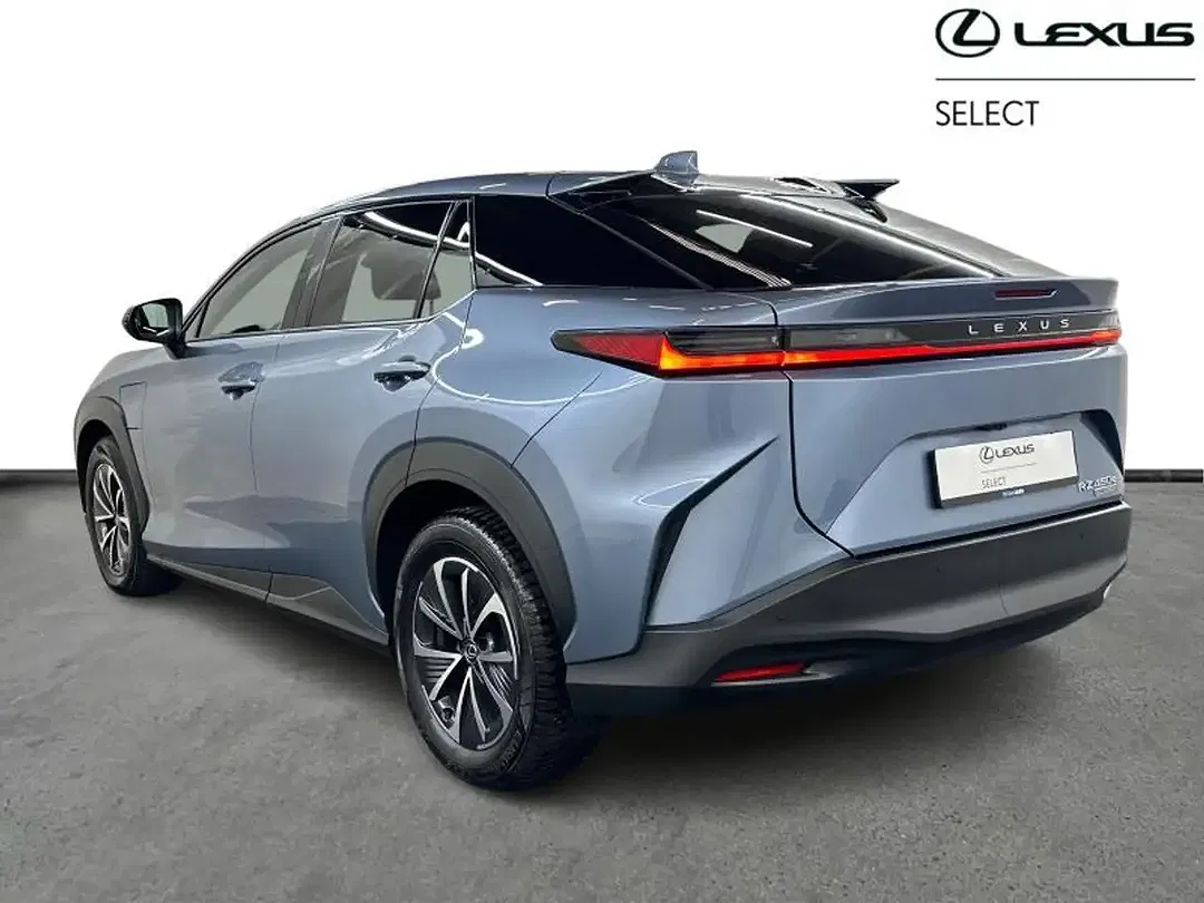 Lexus RZ - Thumbnail 3
