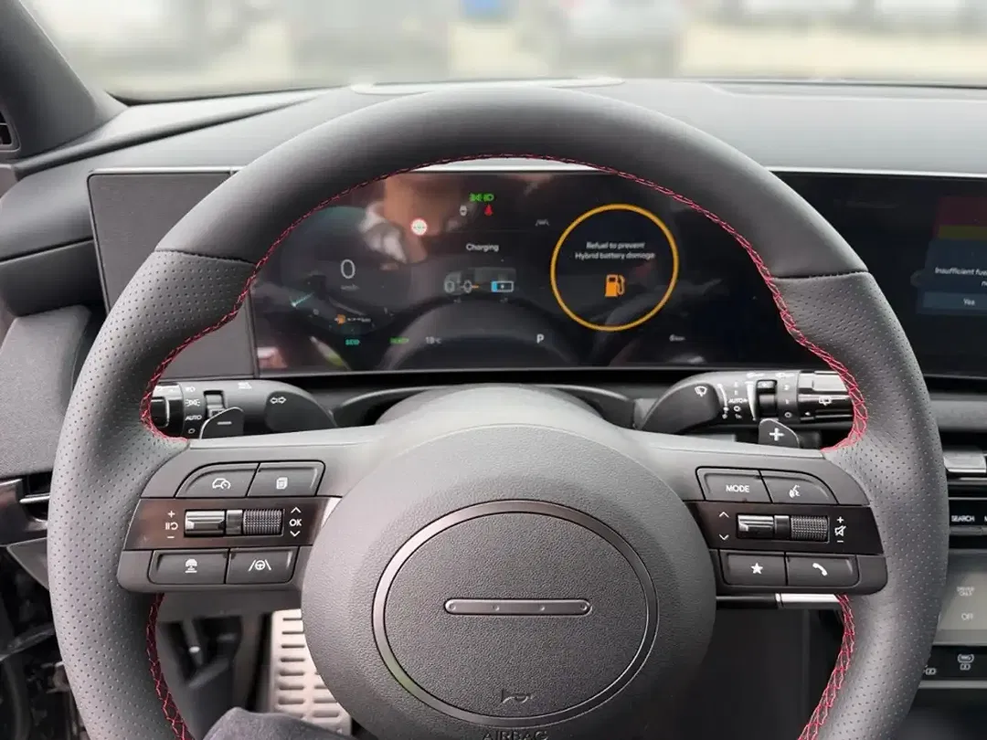 Hyundai TUCSON - Thumbnail 8