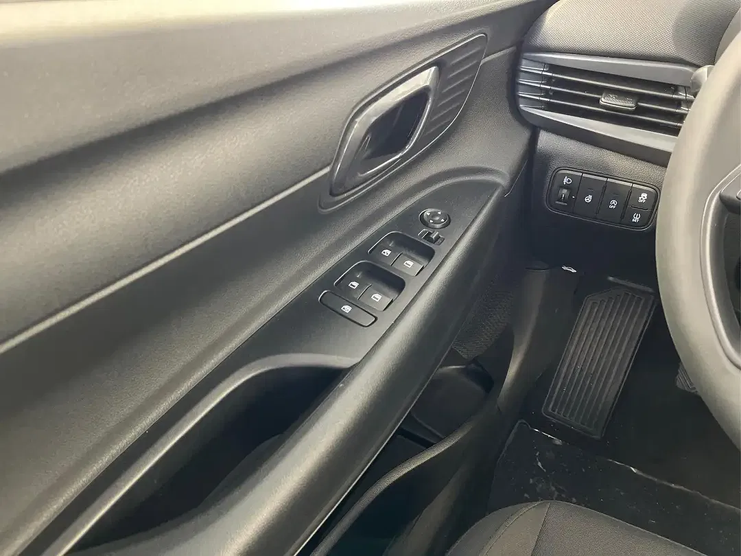 Hyundai i20 - Thumbnail 10