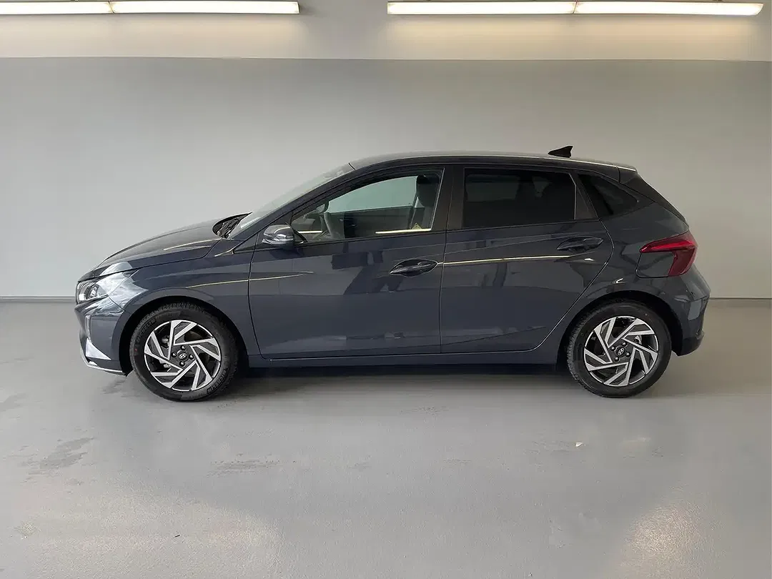 Hyundai i20 - Thumbnail 3