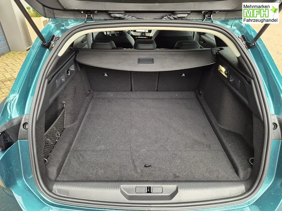 Peugeot 308 - Thumbnail 9