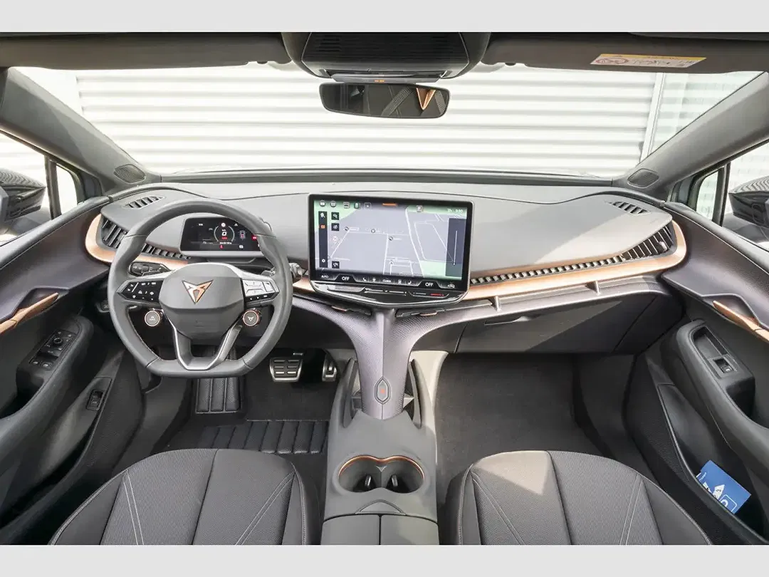 CUPRA Tavascan - Thumbnail 10