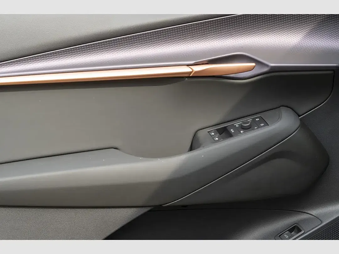 CUPRA Tavascan - Thumbnail 14