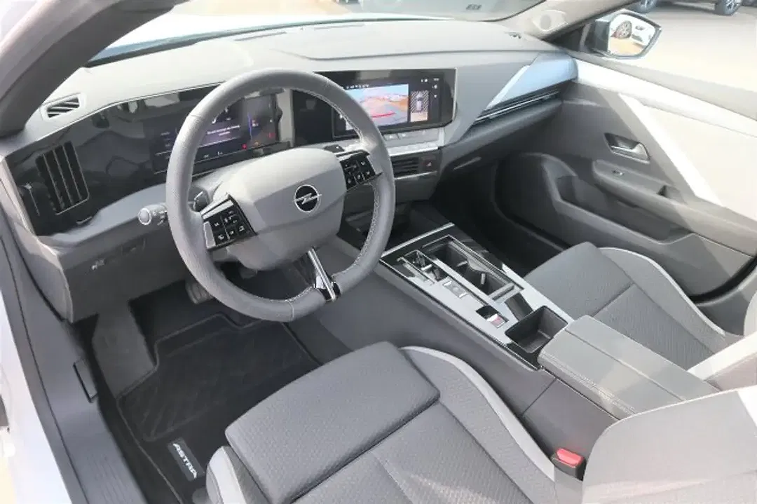 Opel Astra - Thumbnail 7