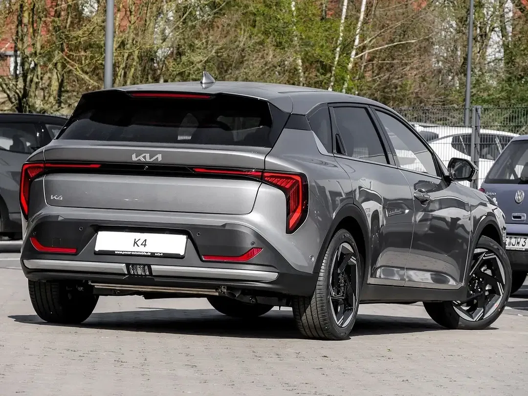 Kia K4 - Thumbnail 2