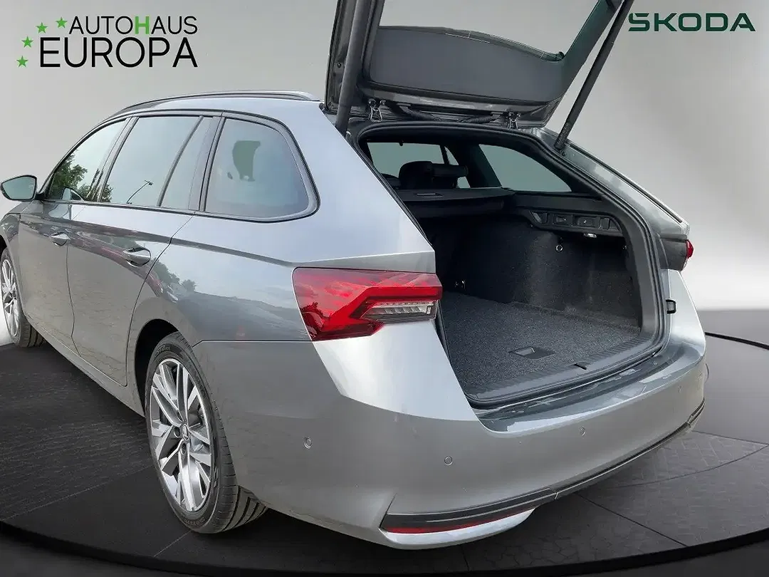 Skoda Octavia - Thumbnail 3
