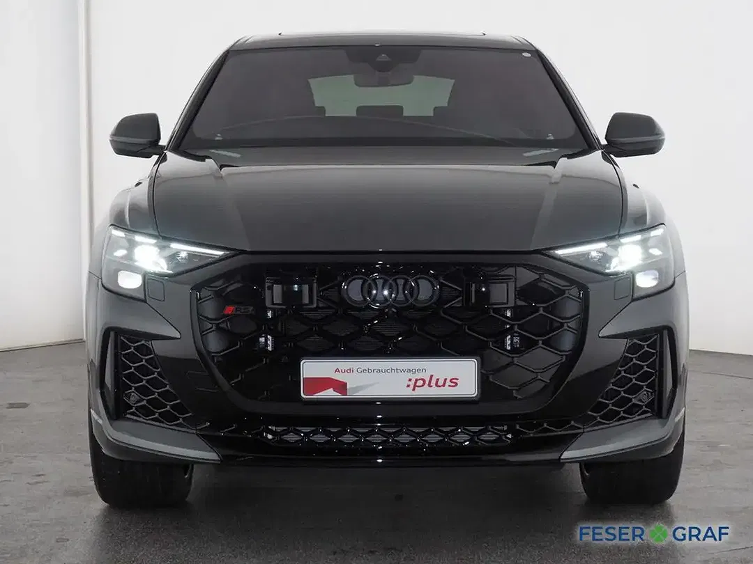 Audi RS Q8 - Thumbnail 11