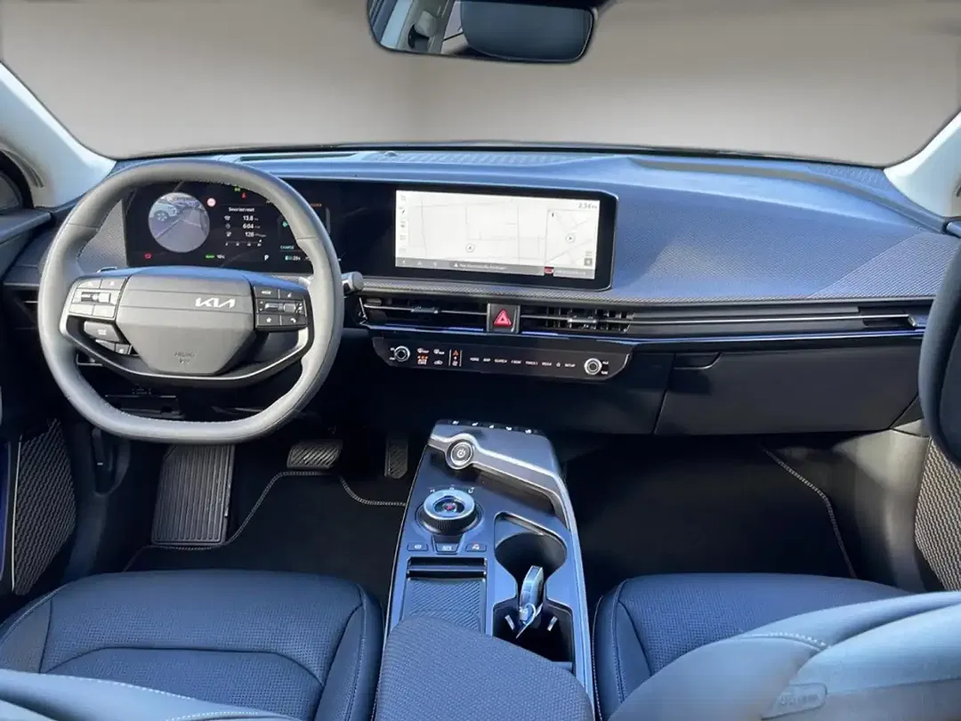 Kia EV6 - Thumbnail 11