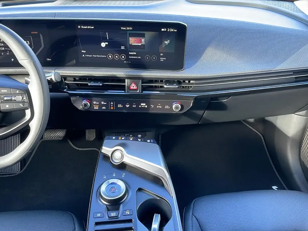 Kia EV6 - Thumbnail 12