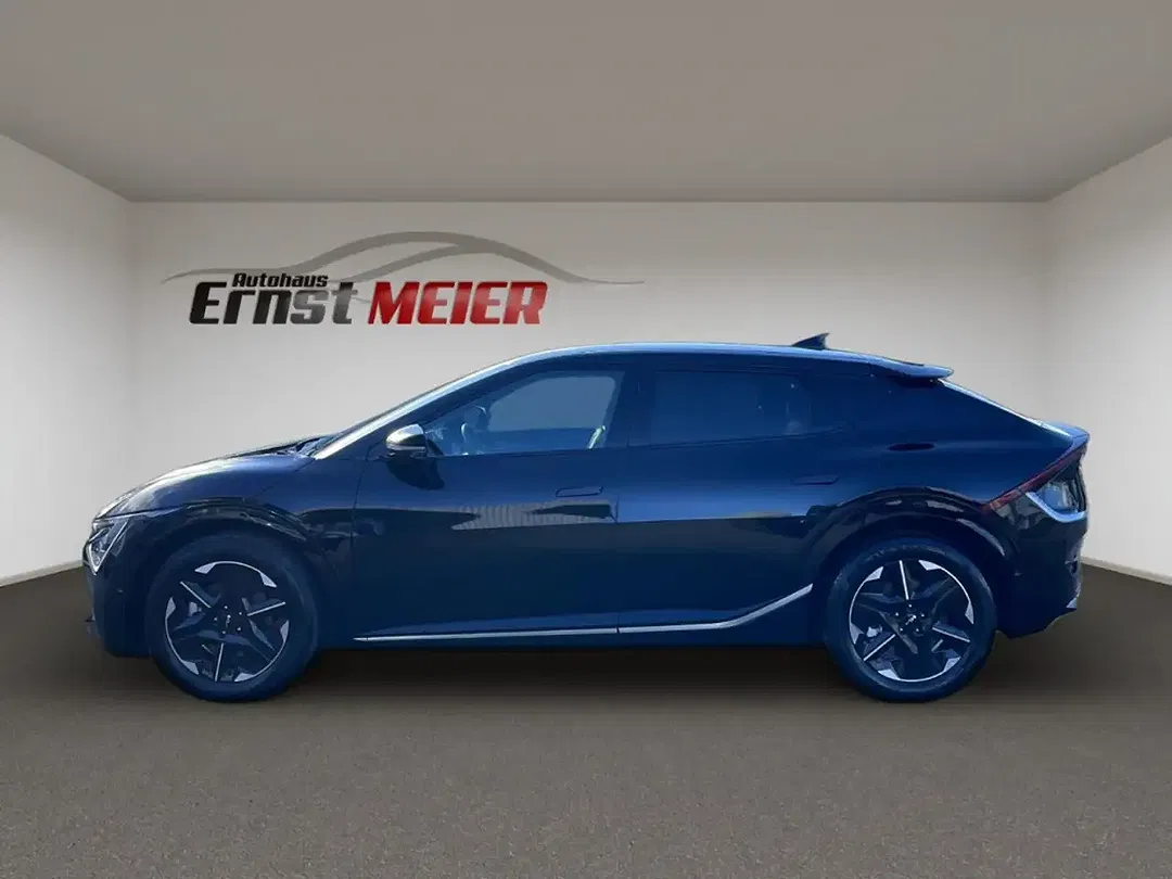 Kia EV6 - Thumbnail 2