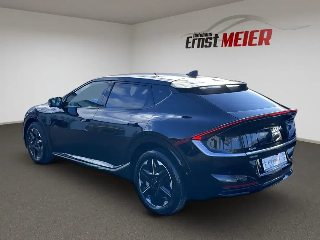 Kia EV6 - Thumbnail 3