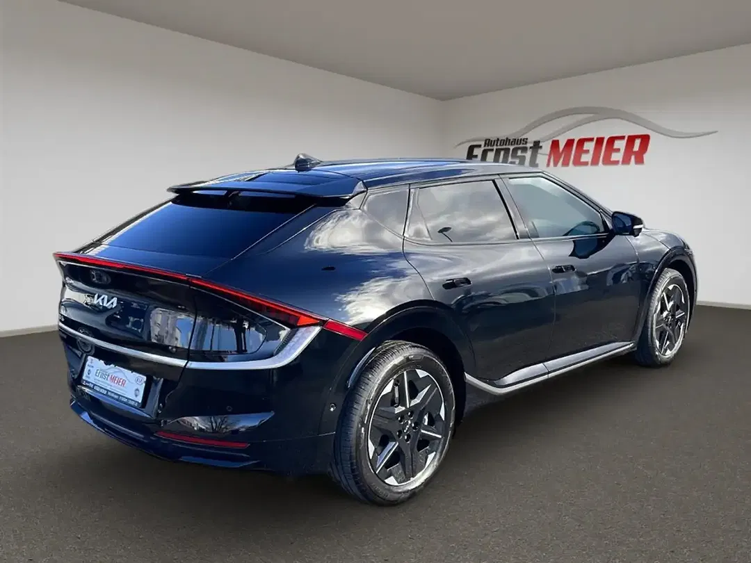 Kia EV6 - Thumbnail 5