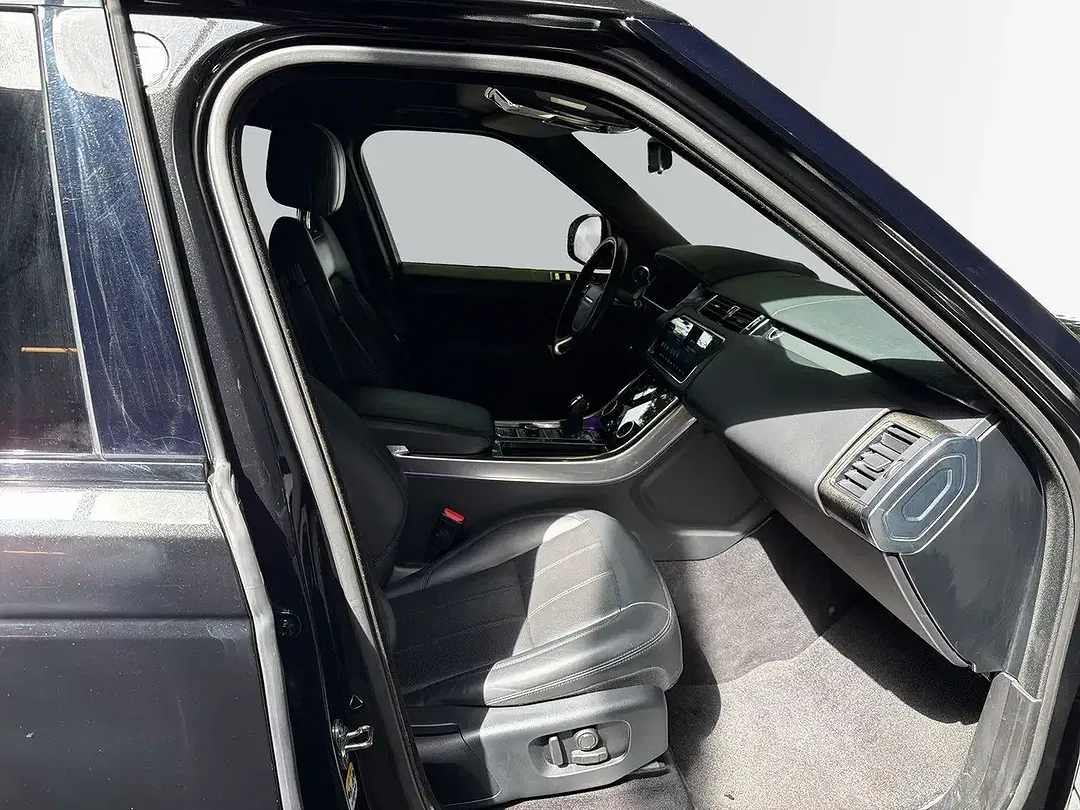 Land Rover Range Rover Sport - Thumbnail 9
