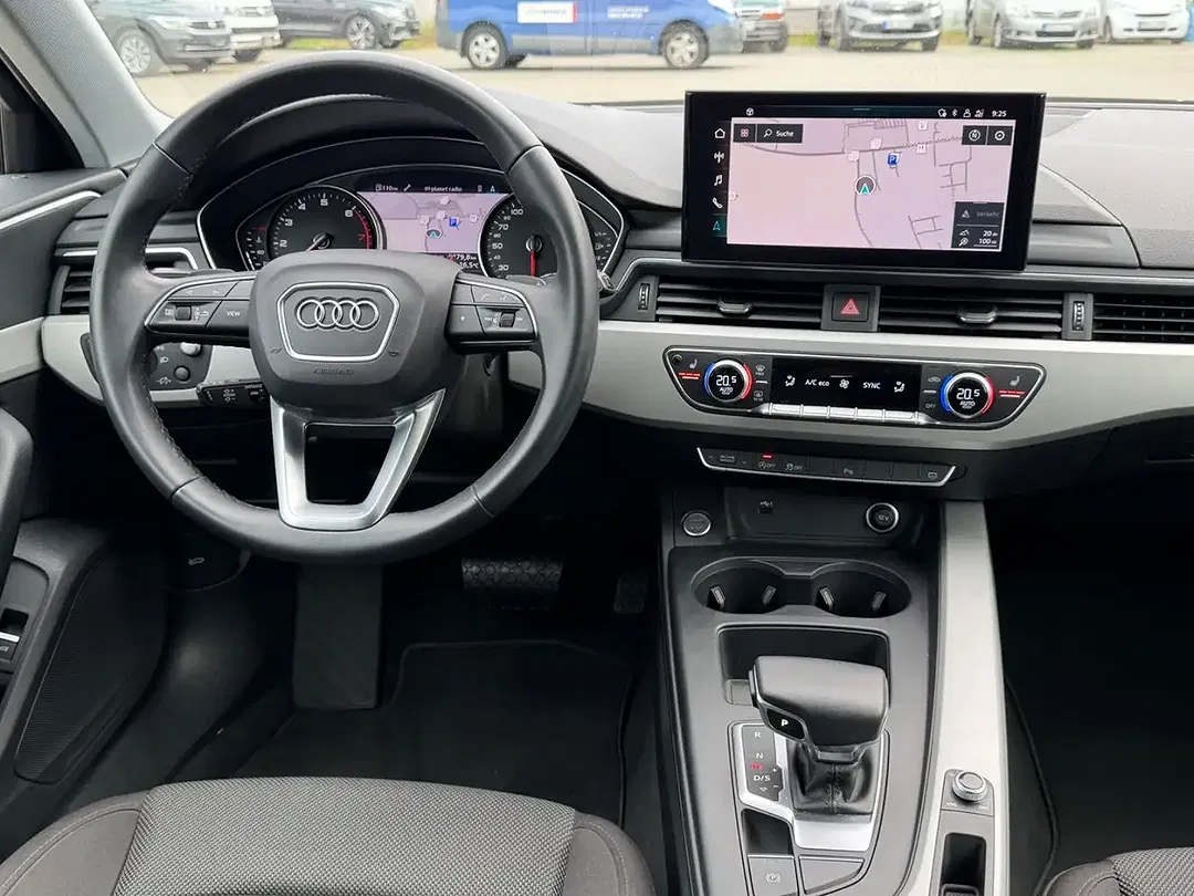 Audi A4 - Thumbnail 12