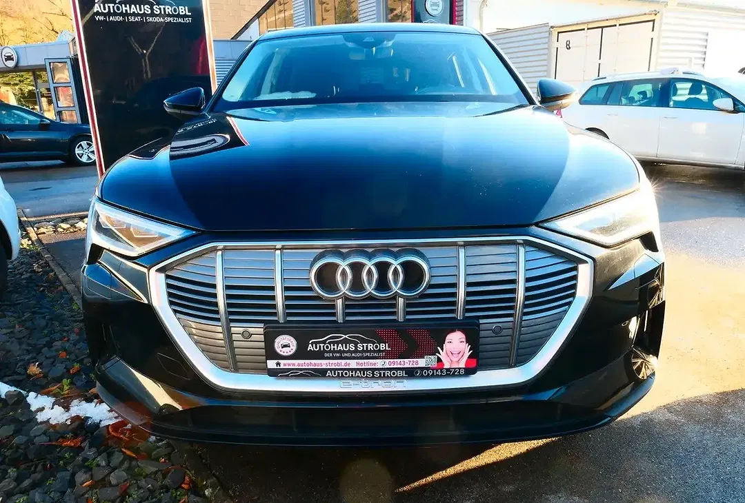 Audi e-tron - Thumbnail 5