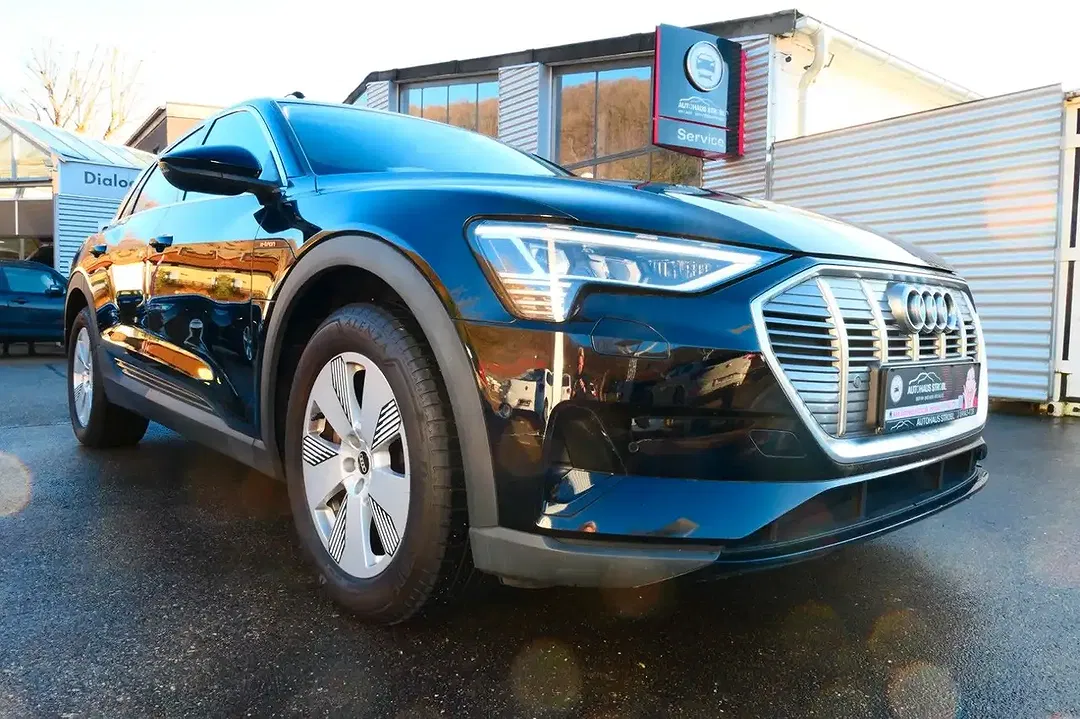 Audi e-tron - Thumbnail 7