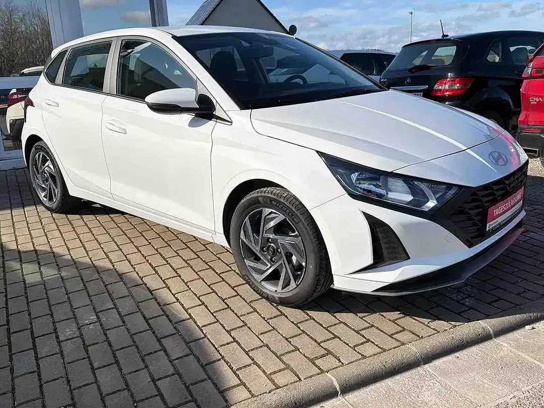 Hyundai i20 - Thumbnail 3
